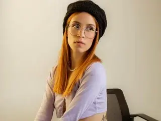 GiaLuxe  live sex cam