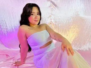 MiaMoretti019  live sex cam