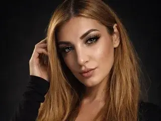 MaliaHaleM  live sex cam