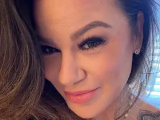 Brazilian_ju  live sex cam