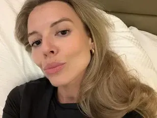Mia_Rose30  live sex cam
