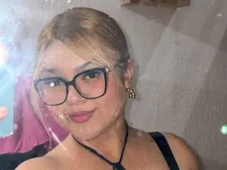 Angel_Petitee  live sex cam