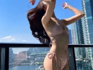 EmilyBae  live sex cam