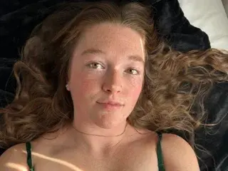 Kassqueen98  live sex cam