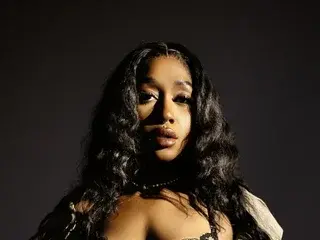 NaliniWestwood  live sex cam