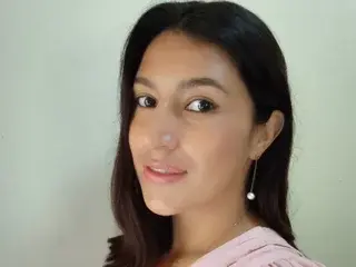 SarahFriendly  live sex cam