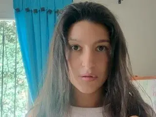 SarahFriendly  live sex cam