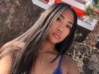 Cherryvelvet24  live sex cam