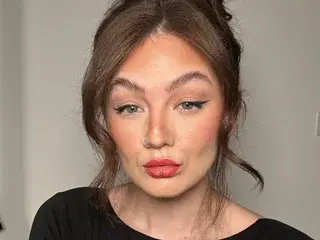 JamieJones_X  live sex cam