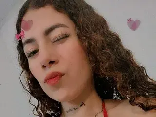 Miiapons  live sex cam