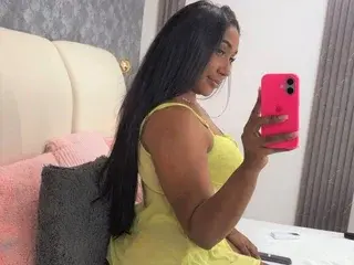NaiomiRoss  live sex cam