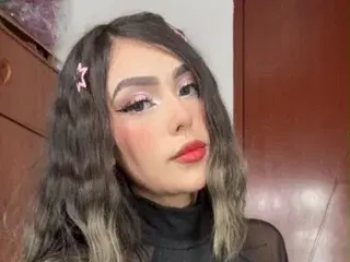 Lucyqueenss  live sex cam