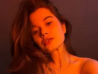ZlataDiamond  live sex cam