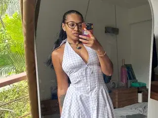 TameCaramel  live sex cam