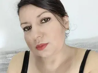 NastyMessyBitch  live sex cam