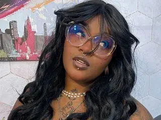 LaylaCumninngss  live sex cam