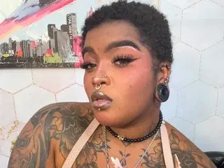 LaylaCumninngss  live sex cam