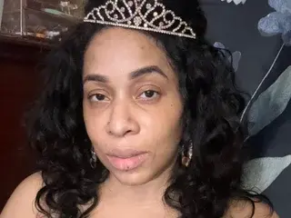 YaBellaKinky  live sex cam