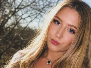 HeartGalaxy  live sex cam