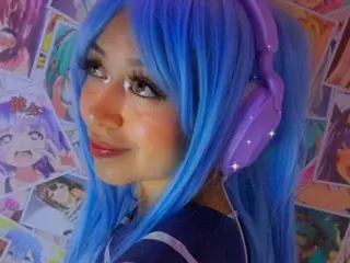 SmallMelody77  live sex cam