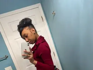 CharlieBaltimore  live sex cam
