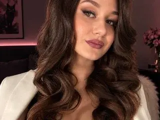 MissCrelly  live sex cam
