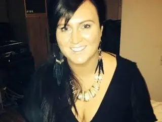 NaturalMilliex  live sex cam