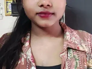 Naughtyriya  live sex cam
