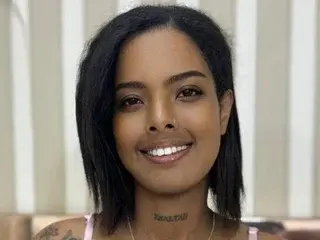 EloiseMillers  live sex cam