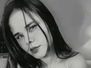 AnniieSmith25  live sex cam