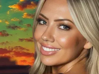 CASSSIDY  live sex cam