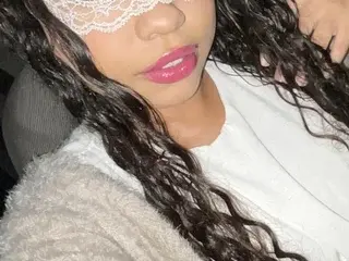 Honey_wife  live sex cam