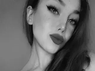 BlueEyedBrooke  live sex cam