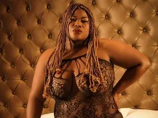 Ebonysuggarmilf  live sex cam
