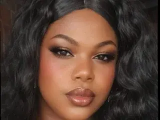 Ebonysuggarmilf  live sex cam
