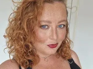 LadyHelia  live sex cam