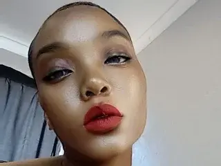 SkinnyKeeh25  live sex cam