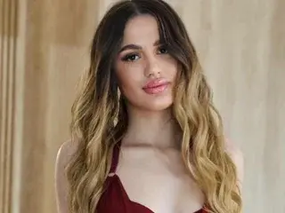 Jellysebaby  live sex cam