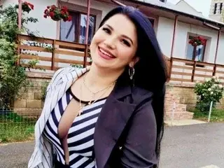 HEATTHERxo  live sex cam