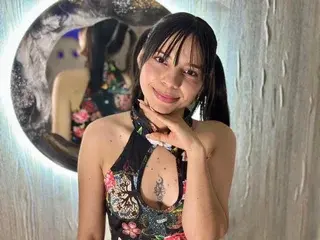 Isa_Skynny  live sex cam