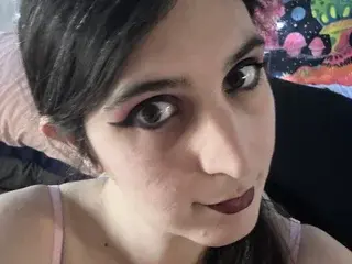 BonnieBlast  live sex cam