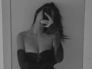 VeliaSai  live sex cam