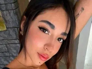 DaniielaPerez  live sex cam