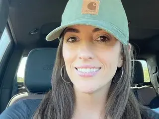 Lauren_Lewis  live sex cam