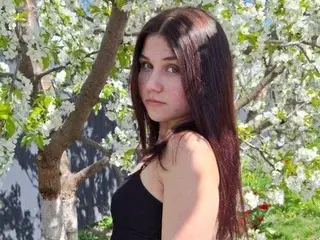 NesterlessLadyX  live sex cam