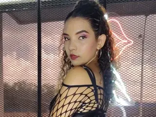 Nellmilk  live sex cam