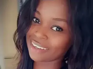 Purelicious  live sex cam