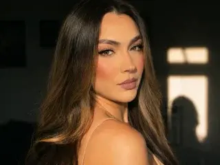 AmberLewiis  live sex cam
