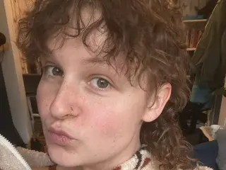 HoneyTemptxo  live sex cam