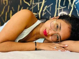 Samantha_Fox18  live sex cam